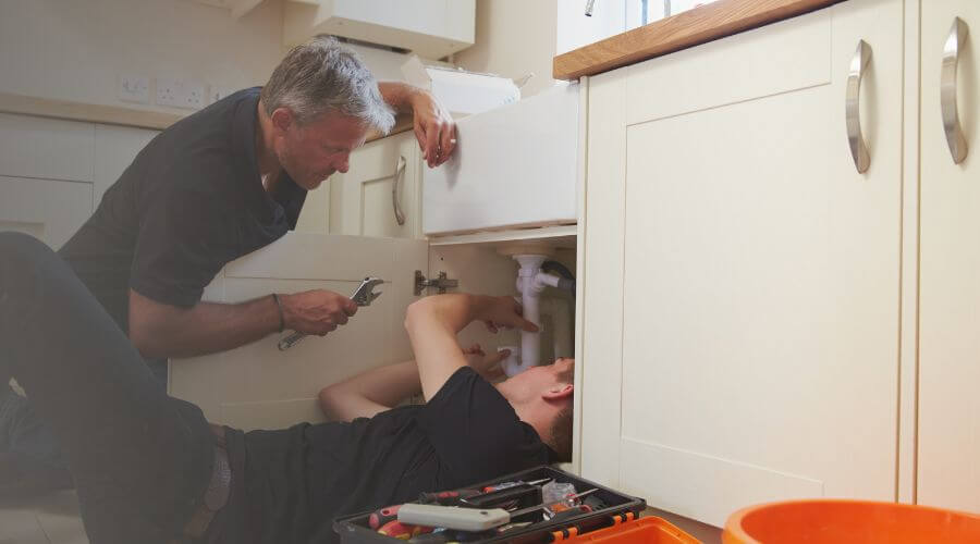 Ceiling Pipe Leak Fix in Trenton, MI